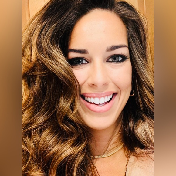 Meet your Posher, Jodie - Picture 1 of 1